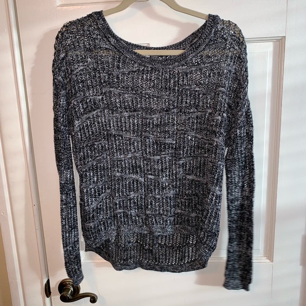 Garage sweater black & white size xs-s used